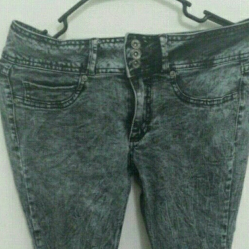 Lovesick Hot topic acid wash blue Jegging .